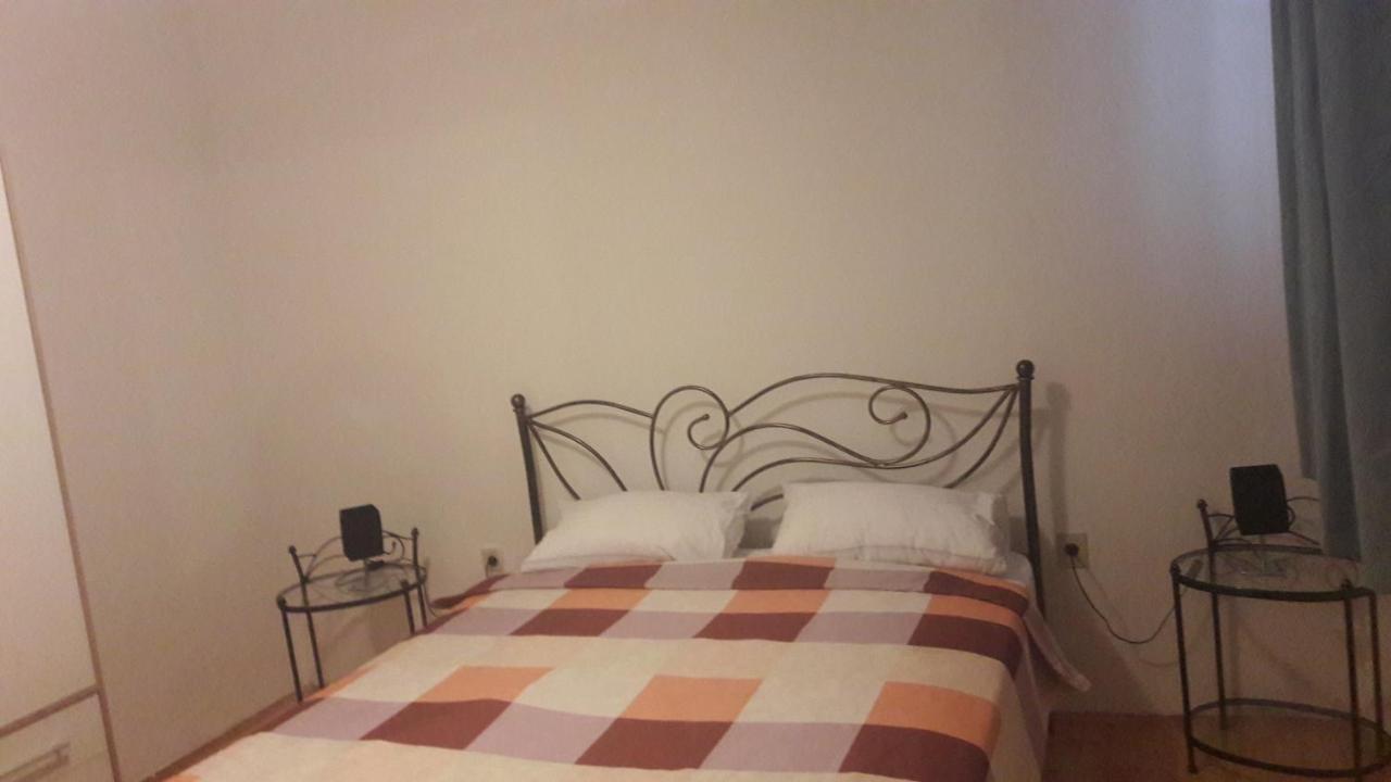 Apartment Piranhe ภายนอก รูปภาพ